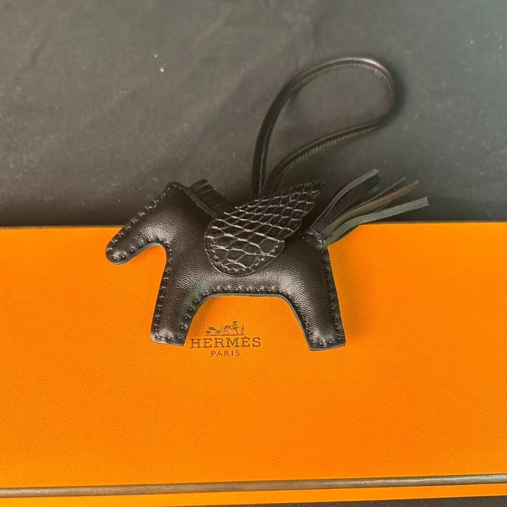 Hermes rodeo pegase alligator RARE!, pm with box